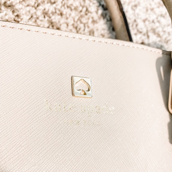 Kate Spade Crossbody - Picture 4 of 10